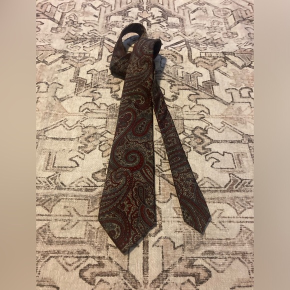 Christian Dior - Picture 1 of 2